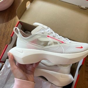 Nike Womens vista lite